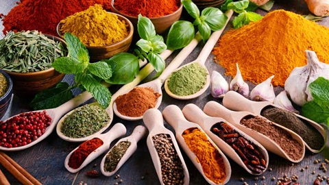 Especias y hierbas aromáticas